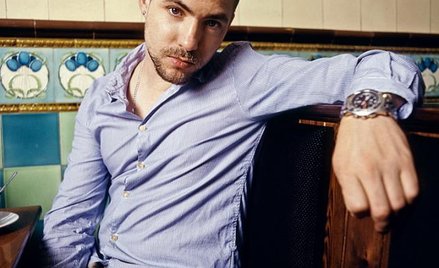 Kiedy Sinden prezentuje nagrania, łączy się w nich wiele składników – m.in. hip-hop, dubstep, indie