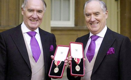 David Barclay (z lewej) z bratem bliźniakiem Frederickiem