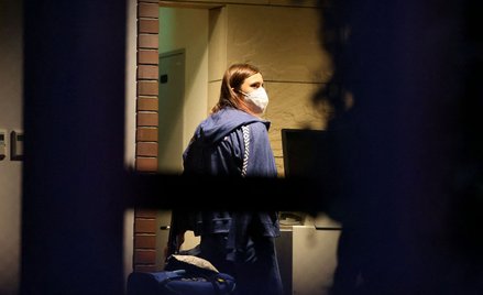 Kryscina Cimanouska na terenie ambasady RP w Tokio