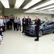 Szef Opla przywiózł do Gliwic nagrodę dla nowej Astry