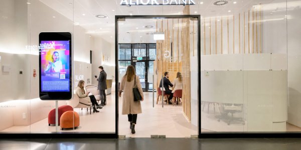 Klienci korzystają z wielu banków jednocześnie — lojalność to mit