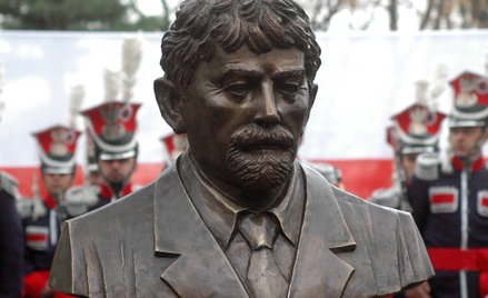 Zdewastowano pomnik Ryszarda Kuklińskiego