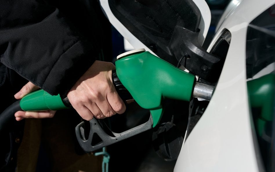 Minister energii odpowiedział na pytanie dotyczące programu regulowanych cen paliw