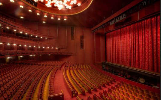 Główna sala Centrum im. Kennedy'ego służąca do tej pory Operze