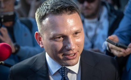 Mentzen może wieszać w knajpie zdjęcia polityków, ale nie odmawiać im piwa