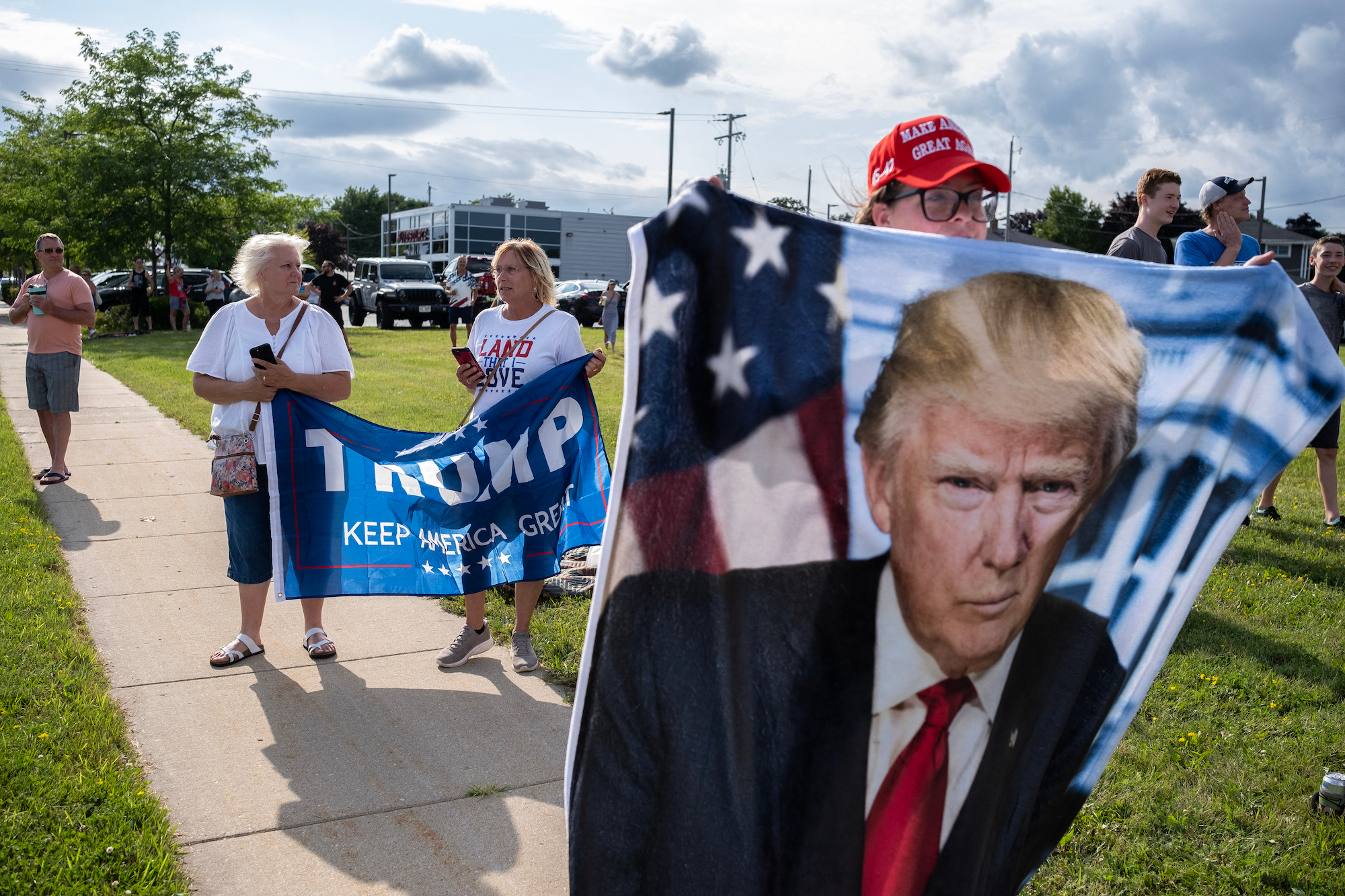 Zamach Na Donalda Trumpa: Dwa Powody, Dla Których Zaszkodzi Samemu ...