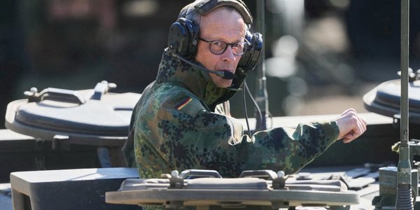 Friedrich Merz: redukcja wojsk USA bez związku z moim sporem z Donaldem Trumpem