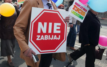 Projekt ws. całkowitego zakazu aborcji trafił do Sejmu