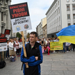 Antyszczepionkowcy protestują: Szczepionki powodują raka