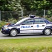 Pijani dzielnicowi staranowali trzy auta i uciekli