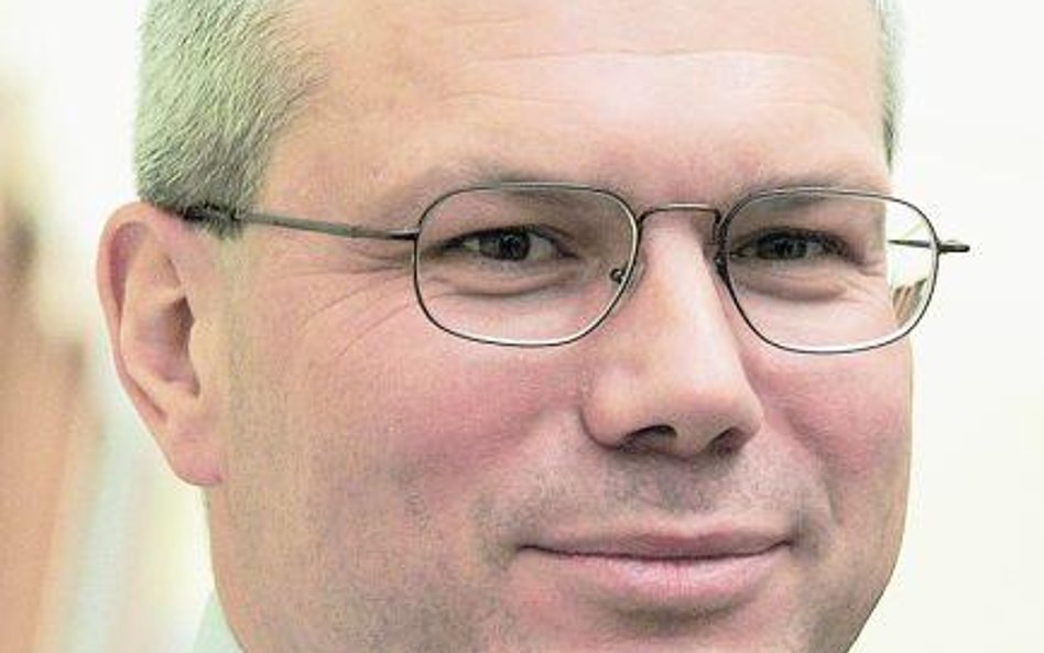 Jacek Piotrowski, prezes Karenu