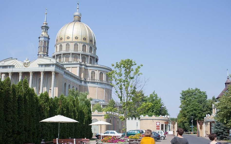 W największej polskiej świątyni - w bazylice w Licheniu od jutra we mszach świętych będzie mogło bra