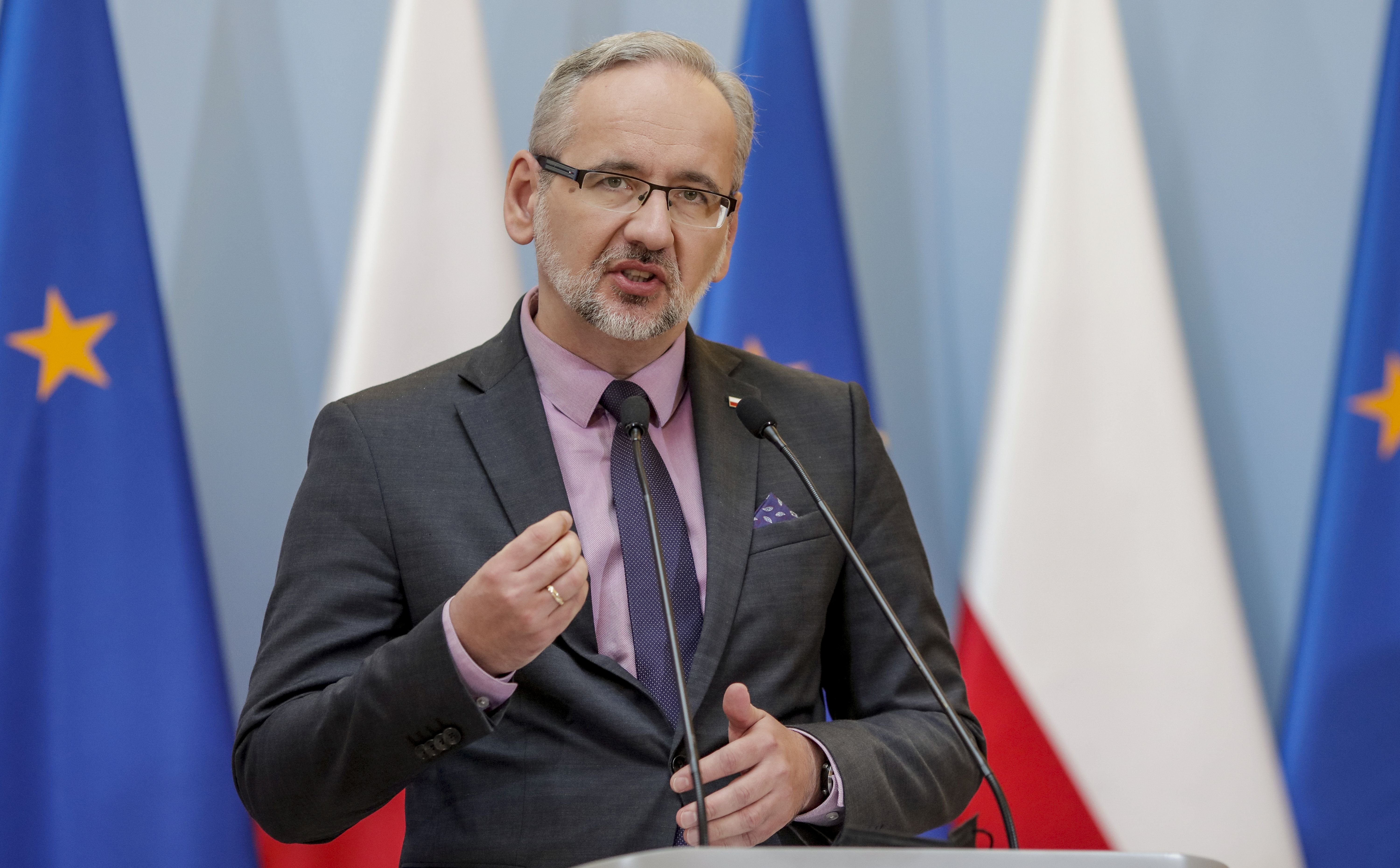 Ujawnienie danych lekarza przez Adama Niedzielskiego. UODO nie daje za wygraną