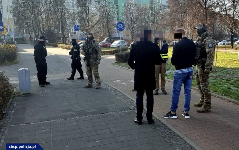 Policjanci rozwiązali sprawę zabójstwa rodziny