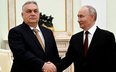 Viktor Orbán podczas wizyty u Władimira Putina na Kremlu w listopadzie 2025 r.