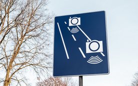 Zmniejszenie liczby wypadków spowodowanych niedostosowaniem prędkości do przepisów ruchu drogowego -