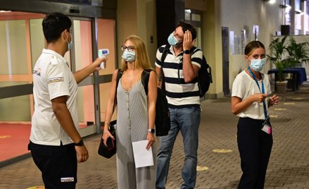 Walka z epidemią. Włosi zamykają nocne kluby
