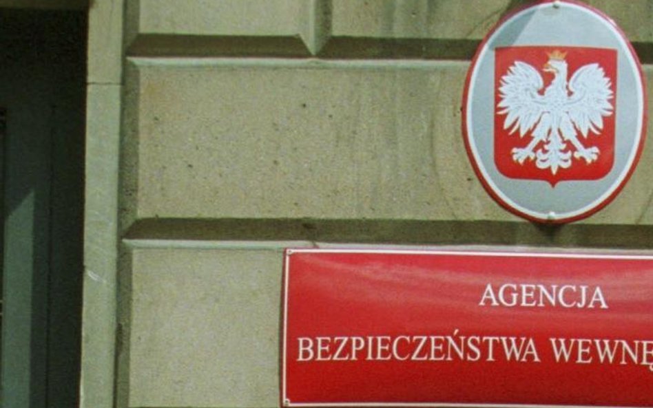 Wiceszef ABW pobiera emeryturę, ale nie wpisał jej w oświadczeniu