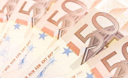 Mniejszy napływ inwestycji bezpośrednich, większy - portfelowych