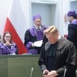 Niektórzy sugerują, że w tej sprawie chodzi o obezwładnienie kolejnego organu państwa, który nie jes