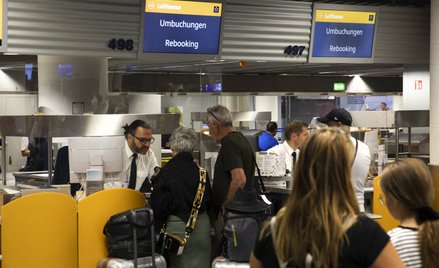 Lufthansa powoli przywraca rozkład po strajku. Wiele lotów wciąż odwołanych