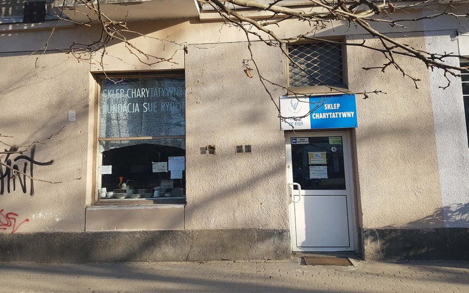 W Alei Zjednoczenia na Starych Bielanach od kilkunastu już lat działa sklep charytatywny fundacji Su