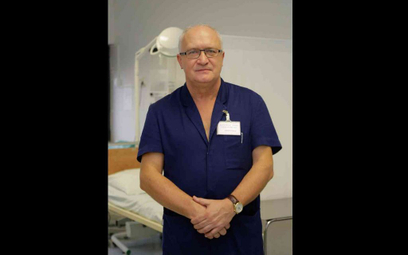Prof. Simon: Osoby przechodzące zakażenie bezobjawowo mogą zarażać