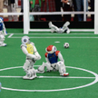 Roboty grają w piłkę. Sztuczna inteligencja na boisku