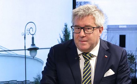 Czarnecki: IPSOS powinien dostać czerwona kartkę