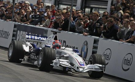 Robert Kubica i jego bolid