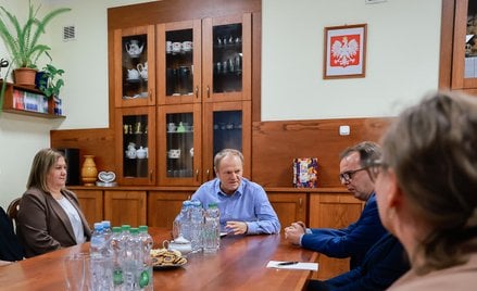 W poniedziałek premier Donald Tusk spotkał się z nauczycielami z Liceum Ogólnokształcącego im. Marii