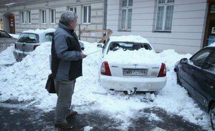 Ile czasu ma właściciel na uprzątnięcie śniegu z dachu?
