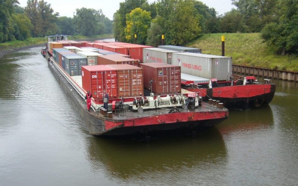 OT Logistics sprzeda biznes rzeczny