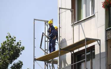 Azbestowa elewacja budynku przyczyną choroby zawodowej