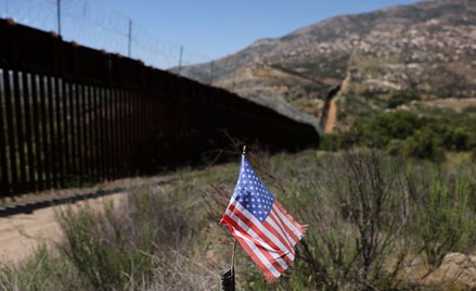 Mur na granicy Meksyku i USA w Campo (Kalifornia)