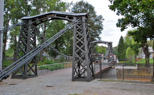 Ozimek, widok mostu od strony huty.