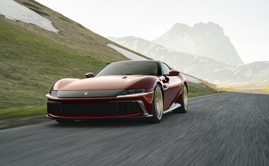 Ferrari 12Cilindri Manuale
