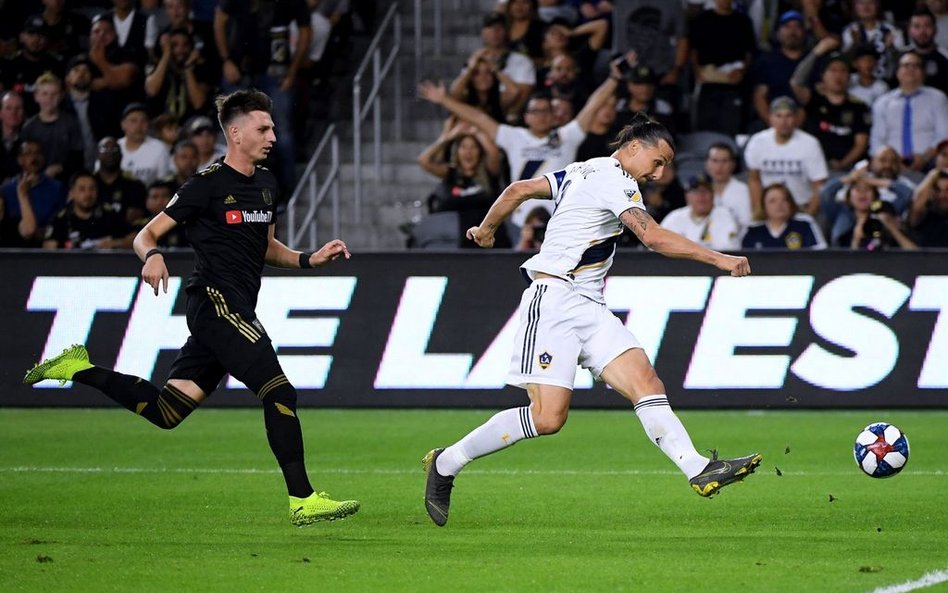 Ibrahimovic zagra w Napoli z Milikiem i Zielińskim?