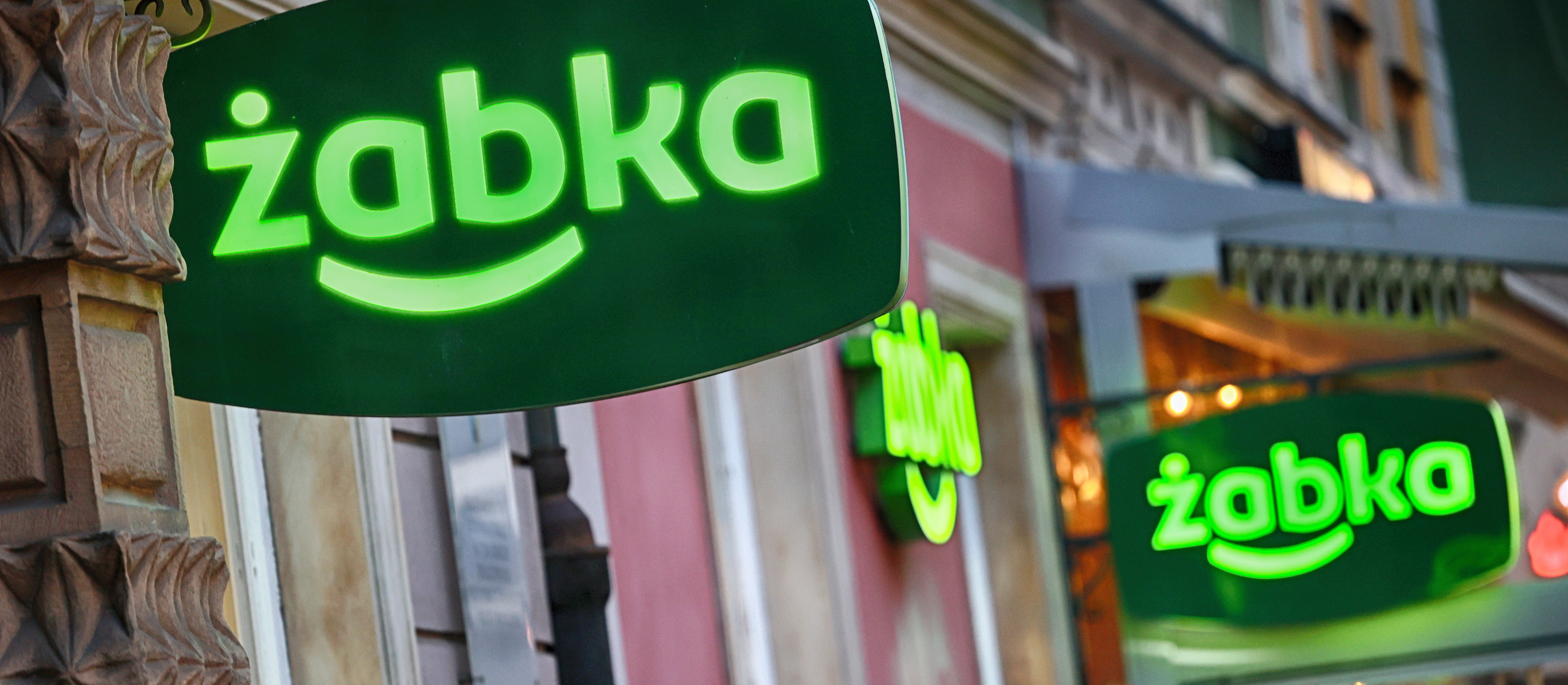 Black Red White, Żabka i Peek &amp; Cloppenburg z zarzutami Prezesa UOKiK