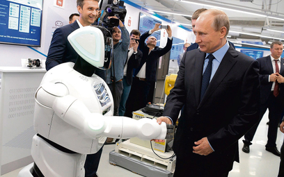 Władimir Putin sam ponoć nie korzysta z komputera ani smartfona, ale pokłada wielkie nadzieje w nowo