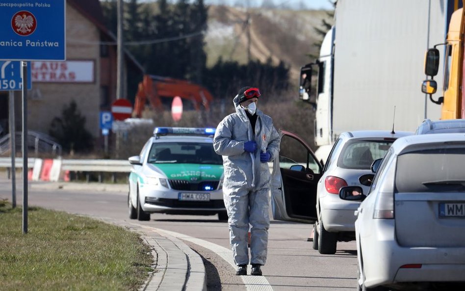 Polacy wracający do Polski odbędą 14-dniową kwarantannę domową