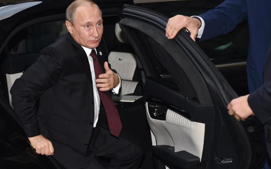 Władimir Putin jest zdecydowany powstrzymać integrację Ukrainy z Zachodem. Na zdj. 17 października w