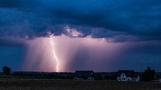 W najbliższych dniach w wielu regionach prognozowane są burze i opady deszczu