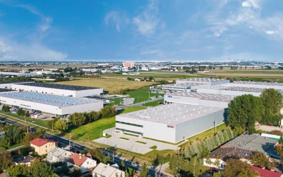 SEGRO Business Park Warsaw, Ożarów, zlokalizowany jest 15 km od centrum stolicy