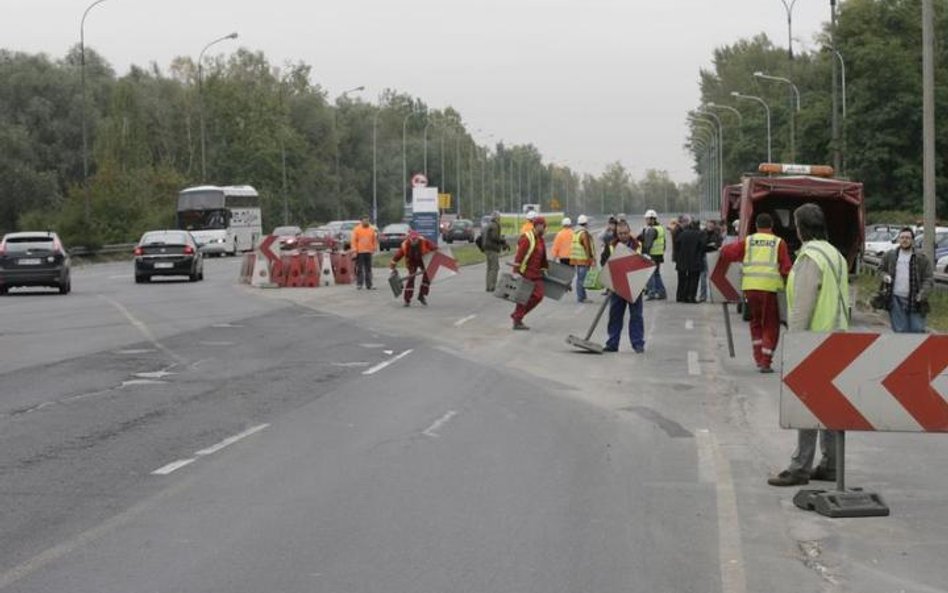 Publiczne drogi budowane za prywatne pieniądze