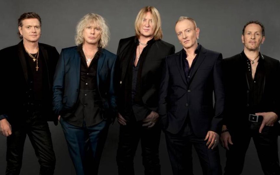 Def Leppard - od lewej: Rick Allen, Rick Savage, Joe Elliott, Phil Collen, Vivian Campbell