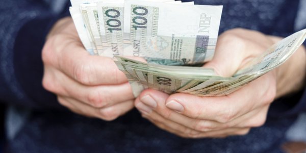 Pieniądz elektroniczny. Jak gotówka traci status typowej formy pieniądza