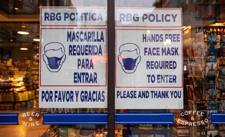 USA: Fauci mówi o tym, kiedy będzie można zdjąć maski