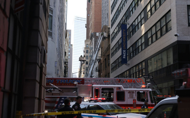 Straż pożarna na miejscu katastrofy budowlanej w centrum Nowego Jorku