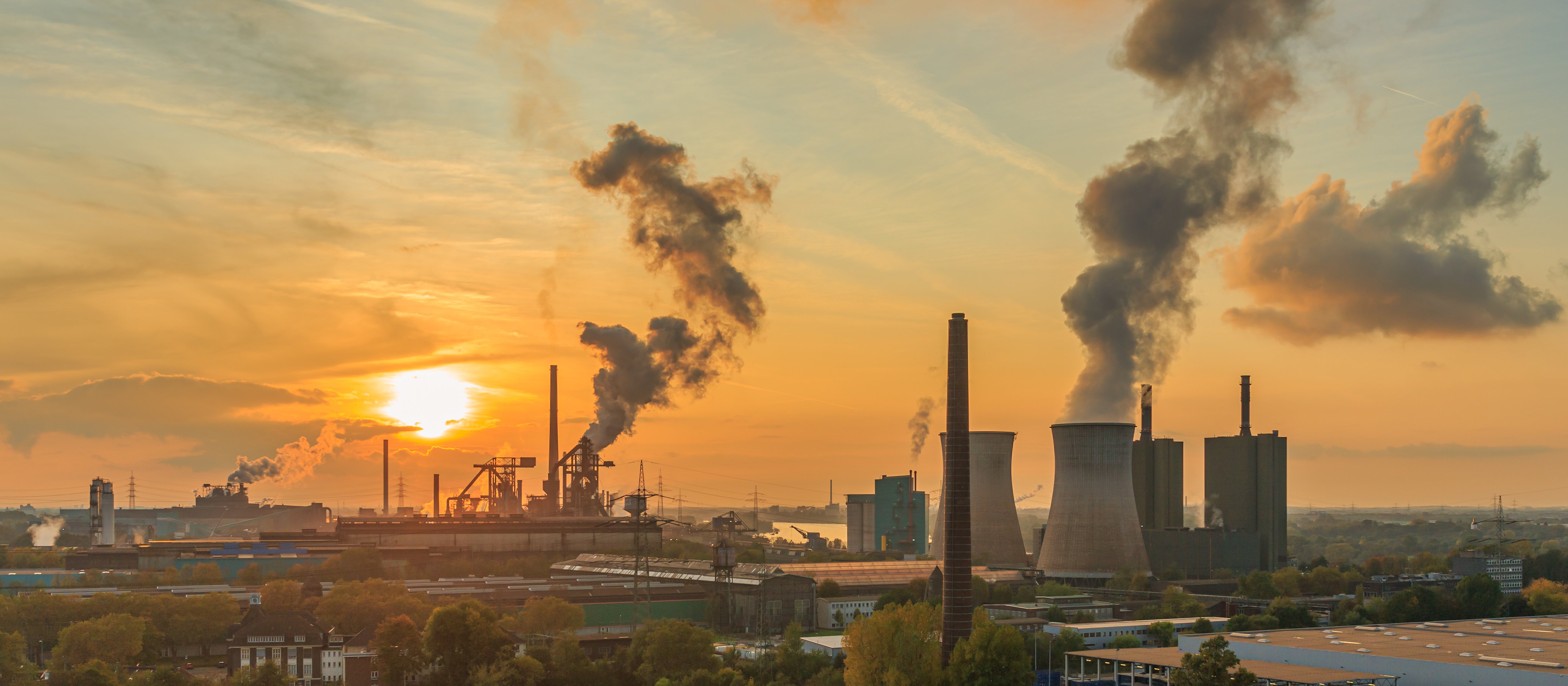 W Polsce wciąż brakuje strategii ograniczania emisji przez przemysł